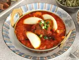 マトンマサラカレー とナンのセットMutton Masala Curry（クイーン・ガーデン）
