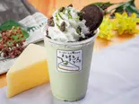 クッキー＆ホイップクリーム飲む抹茶チーズケーキ（チーズケーキは飲みもの。まるまるチーズケーキ）