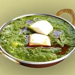 ほうれん草パニール(Palak paneer)（SAKURA インド＆ネパール レストラン）