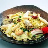 海鮮塩焼きそば 麺大盛 2麺使用（麺ダブルが無料 →大盛太麺塩焼きそば 太陽と海）