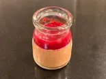 チョコレートのムース ベリーのソース(俺のフレンチ 神楽坂)