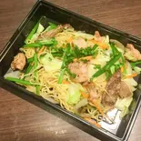 塩カルビ焼きそば（ソウルガーデン）