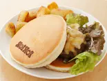 チーズハンバーグプレート（PancakeHouseHoiHoi 栄本店）