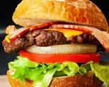 ベーコンチーズバーガー（【ハンバーガー】CAFE＆RESTAURANT ARMANDO）