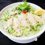 鶏肉フォー(Banh mi ngon ngon warabi)
