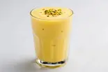 マンゴーラッシー Mango Lassi(インド・ネパールレストラン ビハニ)