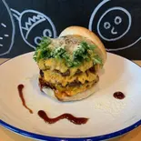 トリプルチーズバーガー"Triple Cheese"Burger（BlackPooL Hamburger）
