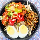 チキン丼(CHICKEN don)（マックセ ダイニング＆バー）