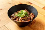 焼き肉丼（丼・弁当 万福）