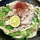 (冷)オリーブ豚と薬味野菜の胡麻つゆうどん（本格手打もり家東京店）