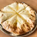 ハニーチーズナン HoneyCheeseNan（インド料理 シャングリーラ）