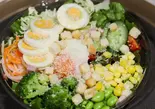 温玉のせシーザーサラダ【Caesar salad with Half boiled egg】（【ヘルシーだけどボリューム満点 サラダ】Healthy life）