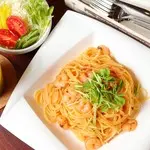 パテシェが作るパスタランチ  小エビとドライトマトのオーリオパスタ（levent）