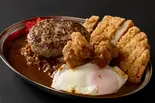 漢の4種デカ盛りカレー(ロースカツ＆唐揚げ2個＆目玉焼き＆ハンバーグ) MEGA Curry（【メガMAX＆男飯】漢のカツカレー 亀有店）