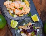 【リピート続出★】TACOS 2Pセット エビアボカド×せせり柚子胡椒（【タコスと本格スパイスカレーのお店】カフェロード門前仲町店）