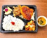 ミックスフライ弁当(味噌汁付)(ハイカラ餃子酒場 中目黒店)