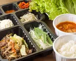 牛プルゴギ定食 Beef Bulgolgi Set Meal(にっこりマッコリ高田馬場店)