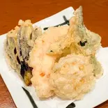 日替り野菜天盛り（自家製麺うどん 下かまた村）