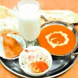 ベジタブルカ1カレーセット1 curry Samosa (1p) salad lassi Nan or Rice set（スターケバブインドカレーハラル専門店）