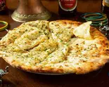 ガーリックナン Garlic Naan(インド料理スナオール INDIAN RESTAURANT SUNWAL)