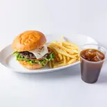 チーズバーガー ドリンクセット（【朝食とハンバーガーのお店】To B）