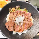 特選和牛ハラミ丼(1日5食限定)（焼肉酒場 叶 本店）