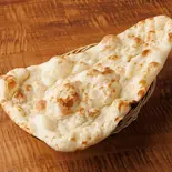 焼きたてプレーンナンPlain naan（THAIND(タインド)|ガパオ・タイ料理＆本格インドカレー）