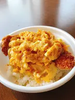 カツ丼(味噌・卵とじ可)(めん処 孫万)