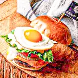 チェダーエッグバーガー（淡路島バーガー京成小岩店）