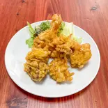 イカゲソのから揚げ(小4pcs)（ベトコンラーメン新京 鶴舞店）