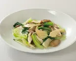 きのこと青梗菜の塩炒め（上海イーエックス 葛西店）