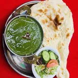 ほうれん草チキンカレーセット（アジアン料理エバーグリーン）