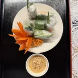 Gỏi cuốn tôm thịt エビと豚肉の春巻き(38QUAN MINATO)