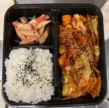 豚肉炒めお弁当（韓国家庭料理フルハウス）