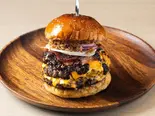 ビーフチーズバーガー（Luna et Bois）