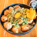 炭火つくね丼（こきんた千林店）