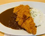 人気No. 4！ロースカツカレー（洋食屋ハル）