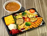 宮城野菜のグリルと10種スパイスの牛タンカレーBENTO Beef tongue curry × BENTO（東北地方の食材・放牧牛・パスタ フォレストキッチン ウィズ アウトドア リビング FOREST KITCHEN with Outdoor Living）