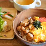 てりたまチキン丼(Dog Cafe Bee)