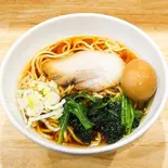 味玉中華そば(薬味葱、ほうれん草、豚叉焼1枚、味玉)（中華そば 昭和軒 弘明寺店）