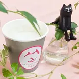 ホットほうじ茶ラテ（猫本山）