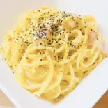 濃厚チーズカルボナーラ richcheese Carbonara（【メガ盛り弁当！！】洋食店 エクストラバガンザ 大名店）