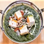 ほうれん草とチーズのカレー SAG PANEER CURRY(アジア食堂 ハナ)