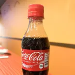【お得サイズ‼】コカ・コーラ 700ml / Coke（特選和牛 焼肉丼ONLYGYU）