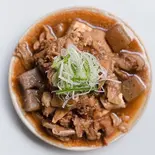 牛すじ煮込み（赤ねこ）