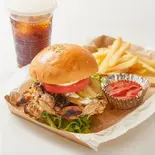 【デラックス】ペリペリチキンバーガーセット（ペリペリチキン＆チキンバーガー ファイヤーチキン 菊川店 Fire Chicken）