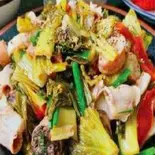 LÒNG XÀO DƯA 豚モツと漬物炒め（ベトナム料理BIEN XANH QUAN）