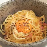 石焼カルボナーラ（Cafe BonBon）