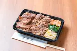 大人気焼しゃぶ牛カルビと中落ちカルビ弁当（焼肉慶楽苑長原本店）