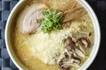 チーズときのこの味噌らーめん（らーめん北の大地新宿店）